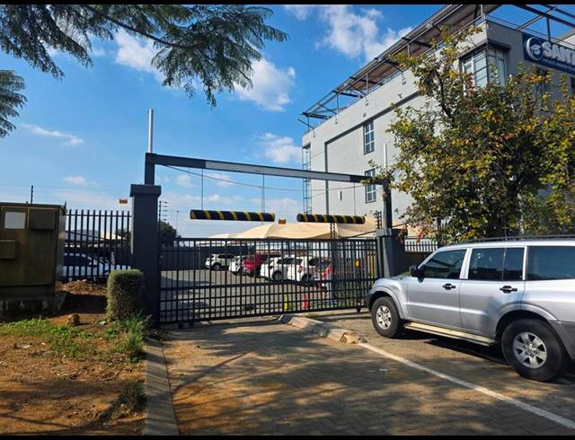 BUSINESS PROPERTY TO RENT IN MENLO PARK